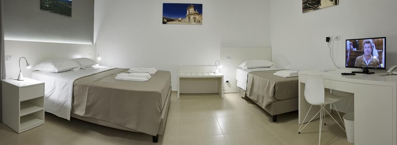 Southeast Hotel Chiaramonte Gulfi Εξωτερικό φωτογραφία